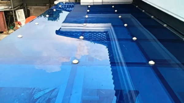 Mái che sử dụng tấm nhựa Polycarbonate